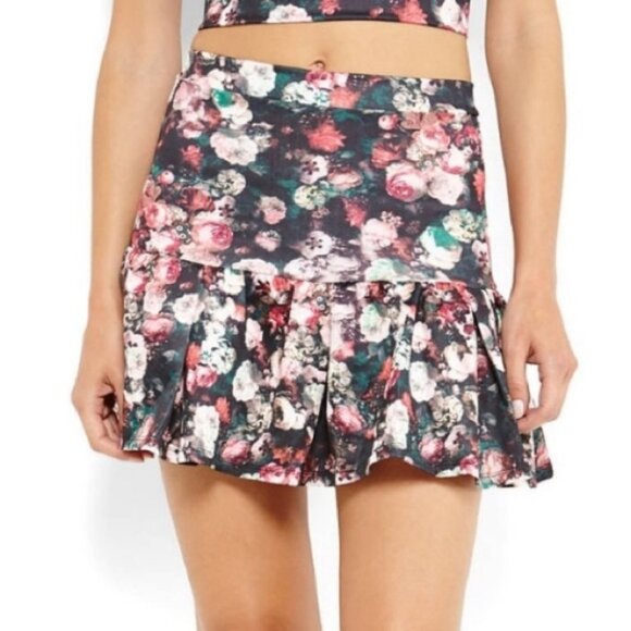 Nordstrom Re:Named Floral Print Flare Skirt Size Small Flirty Ruffle Hem Flounce - Picture 2 of 8